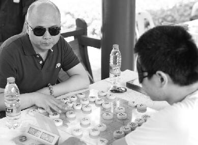 福州台江南公园盲人朋国象棋赛